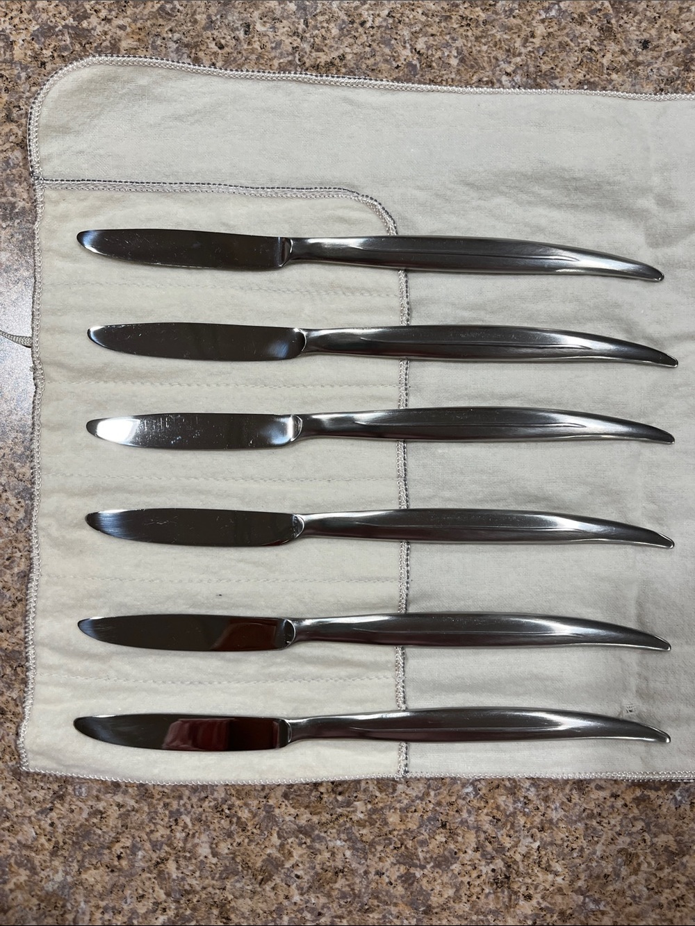 Vintage Latama Italy Knife Set (6) in Cloth Knife Roll